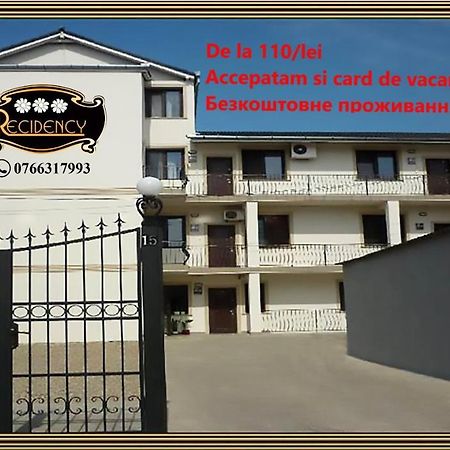 Pension Recidency Oradea Exteriör bild