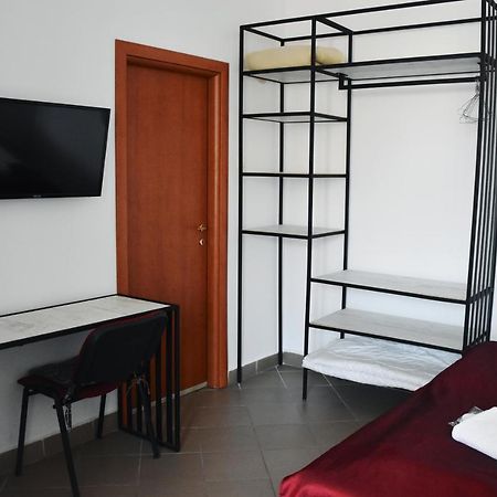 Pension Recidency Oradea Exteriör bild